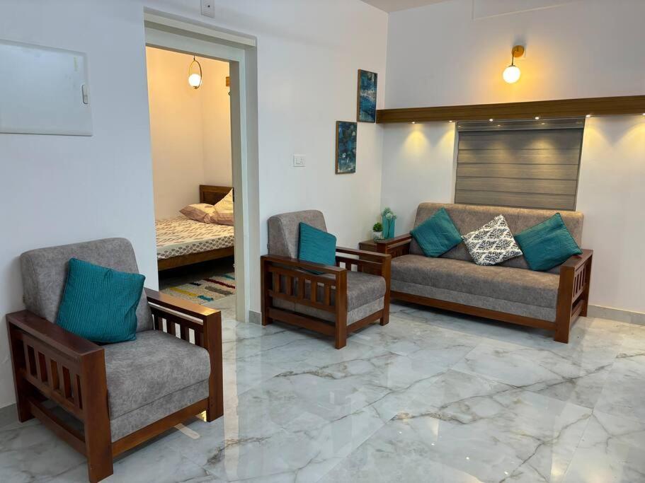 Nitara House *